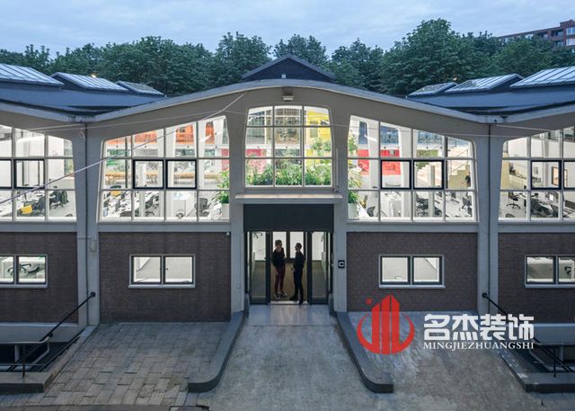 仓库办公室香蕉视频免费下载.jpg