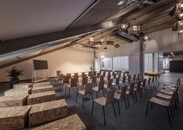 新型学校香蕉视频免费下载设计.jpg