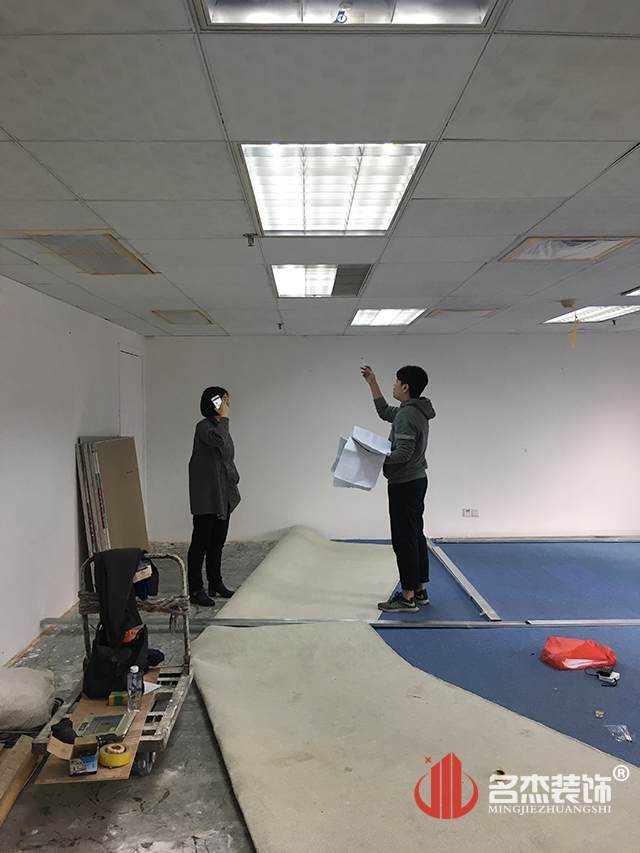 办公室香蕉视频免费下载.jpg