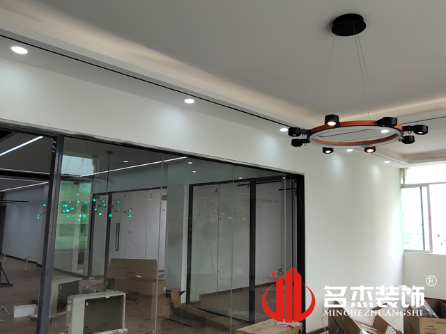 办公室香蕉视频免费下载现场
